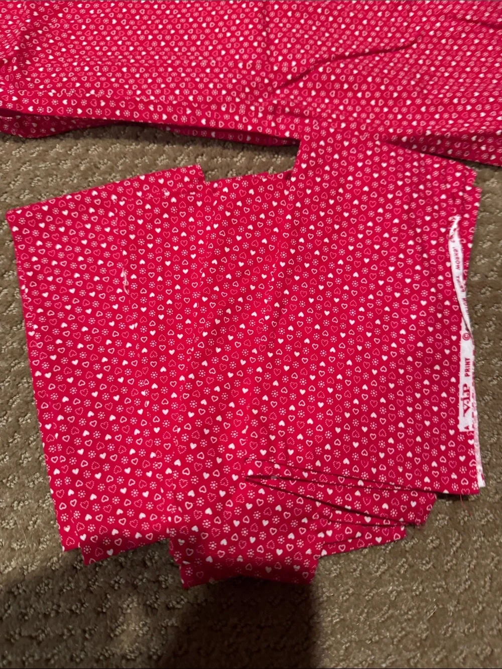 Set of 4 vintage napkins and a table tunner